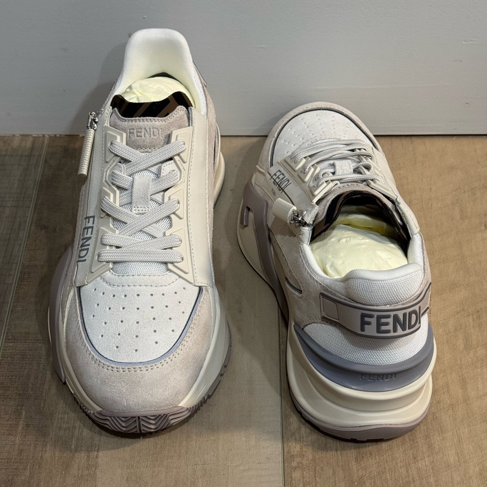 (SOLD) Fendi Flow Cream nylon and suede low-tops - Size 38.5 - Picture 5 of 15